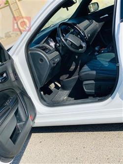 کرایسلەر 300